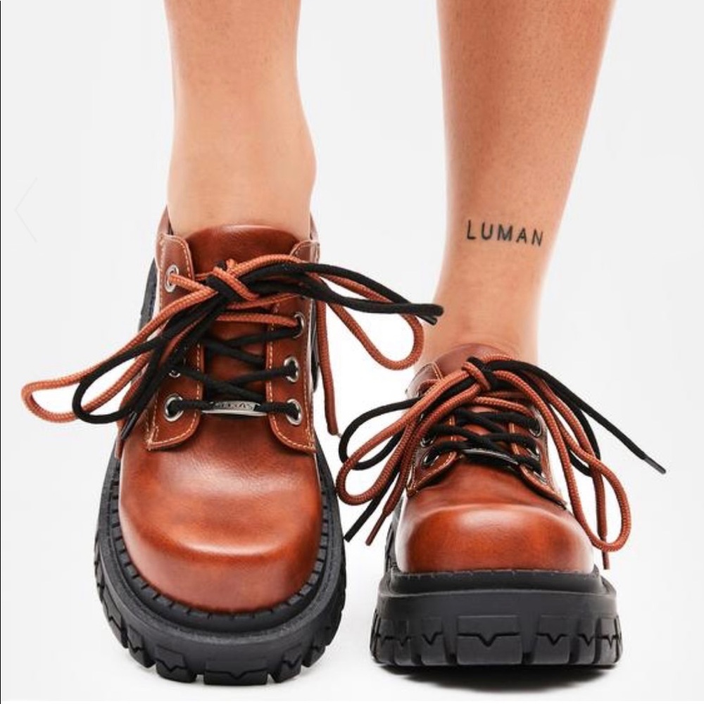 dELiA*s by Dolls Kill MOCHA TEEN CRAFT OXFORD SHOES SZ 10 EUC - worn once